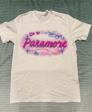 Official Paramore Airbrush Graphic Band T-Shirt White Large